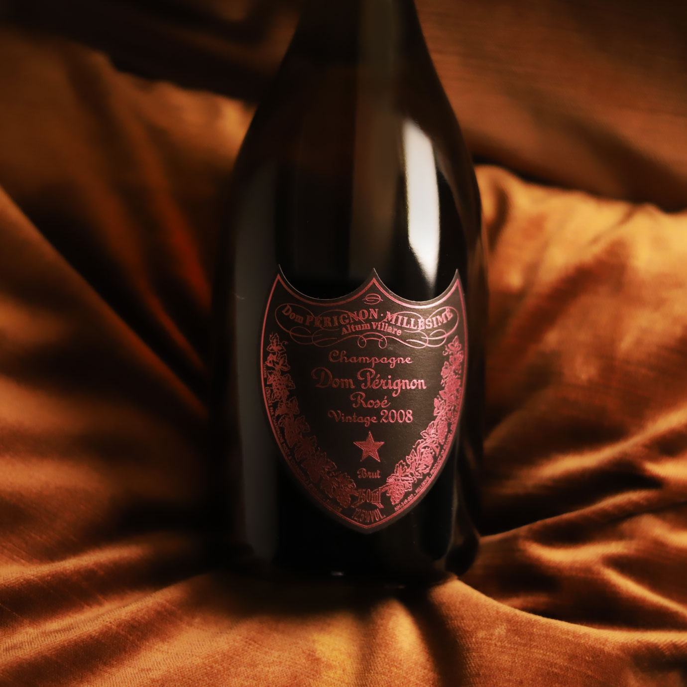 Dom Pérignon Rosé 時間才能解密的熟成滋味！ 創造歡愉的香檳王